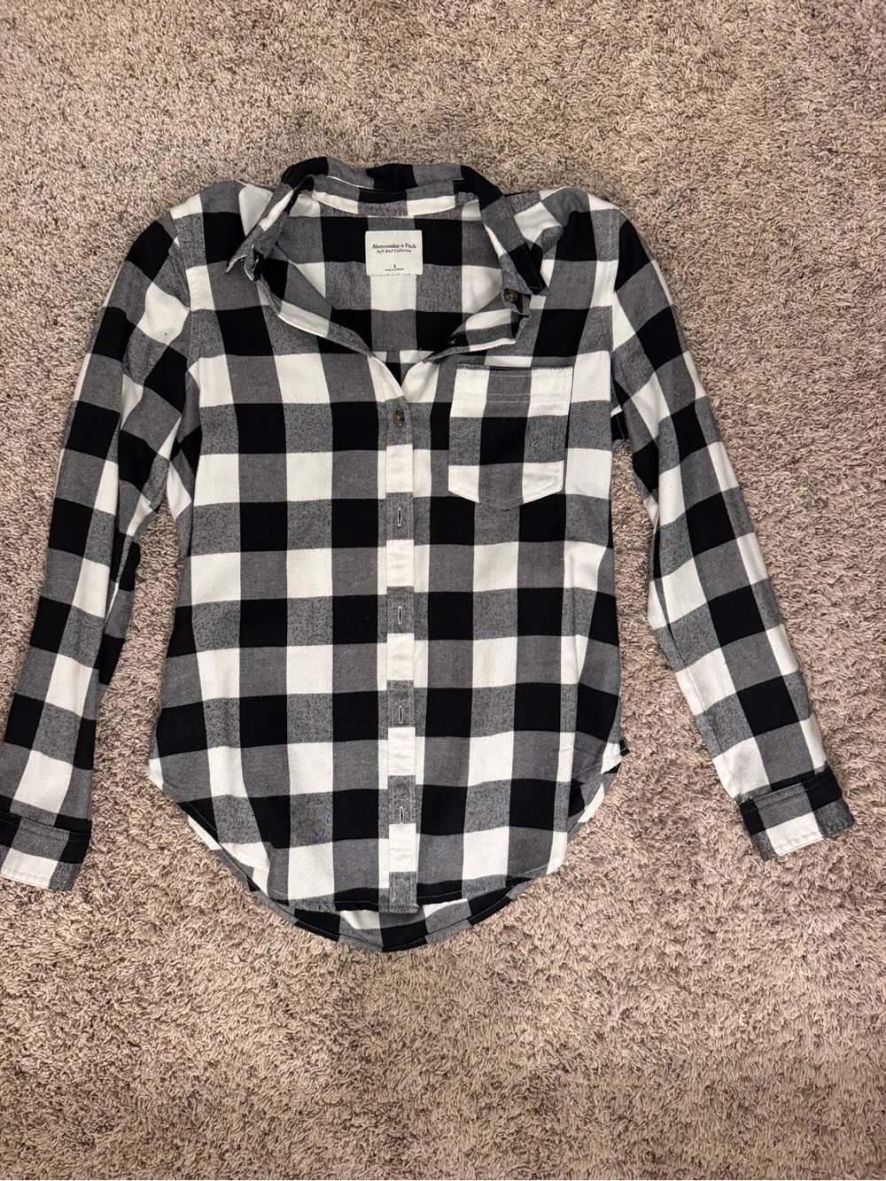 Abercrombie & Fitch Black and White Buffalo Plaid Flannel